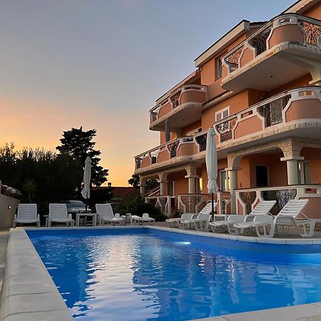 Villa Marija Novalja Exterior photo